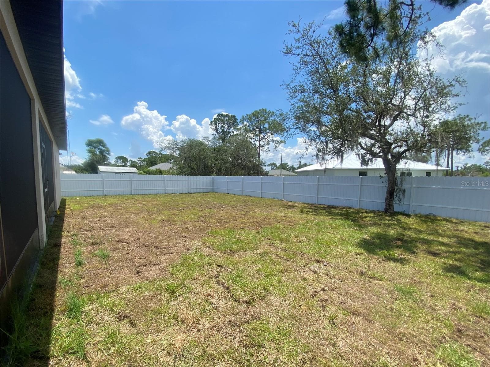 4507 FERRARI DRIVE — photo 31 of 35