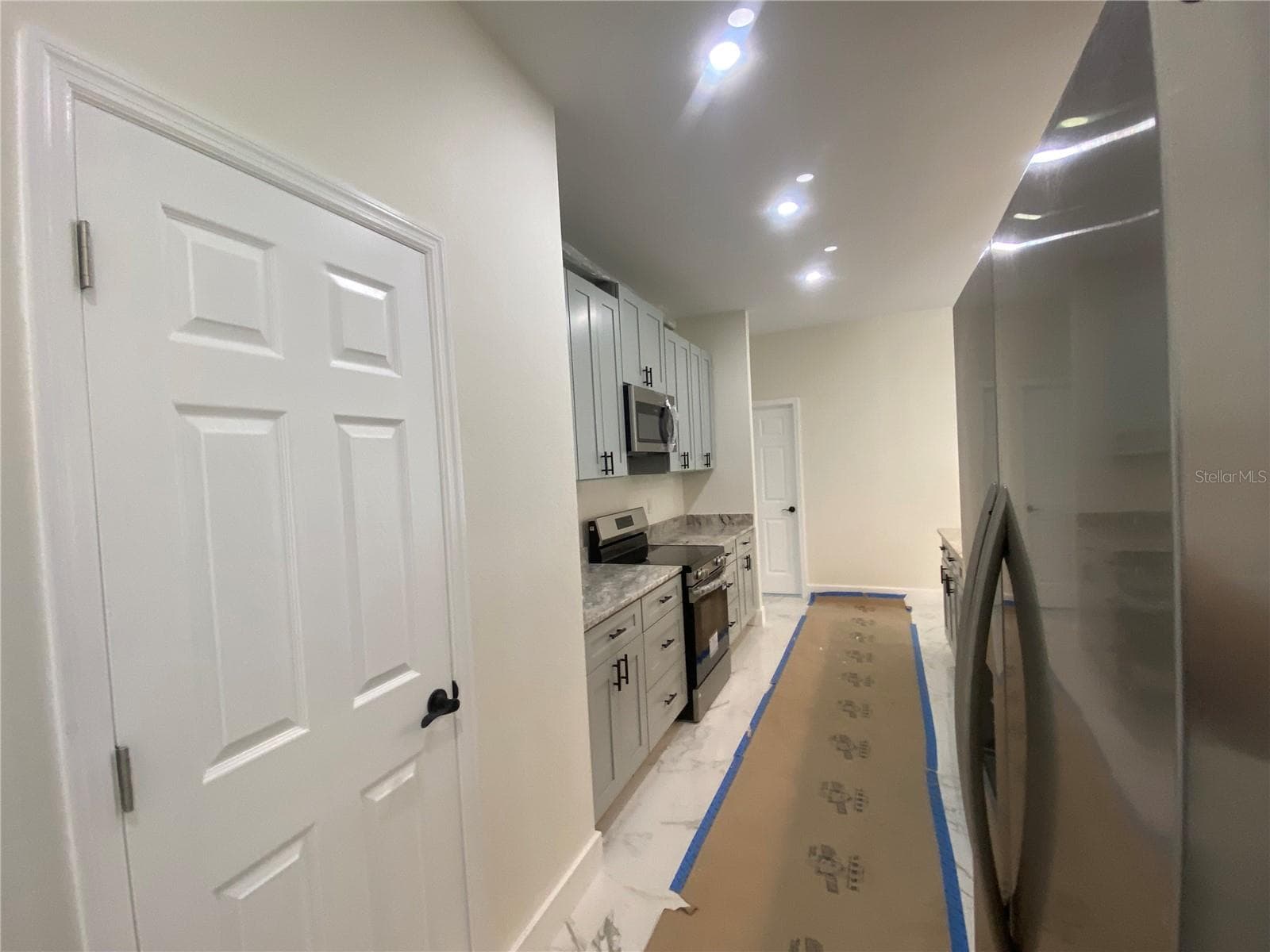 4507 FERRARI DRIVE — photo 11 of 35