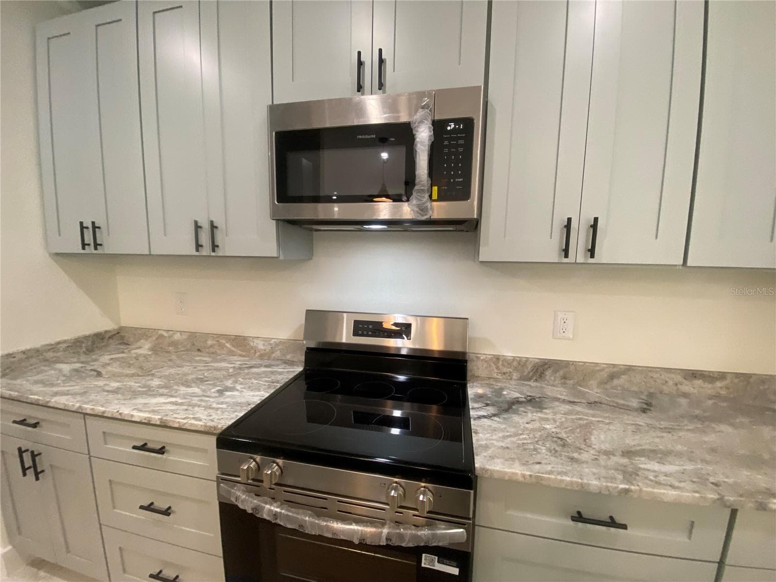 4507 FERRARI DRIVE — photo 8 of 35