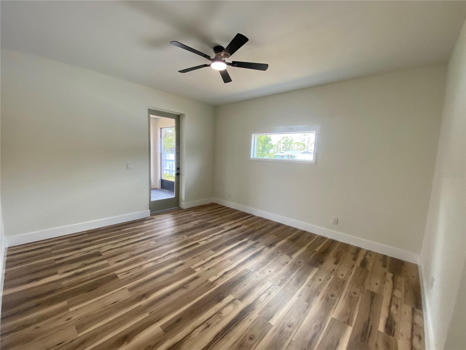 4507 FERRARI DRIVE — photo 15 of 35