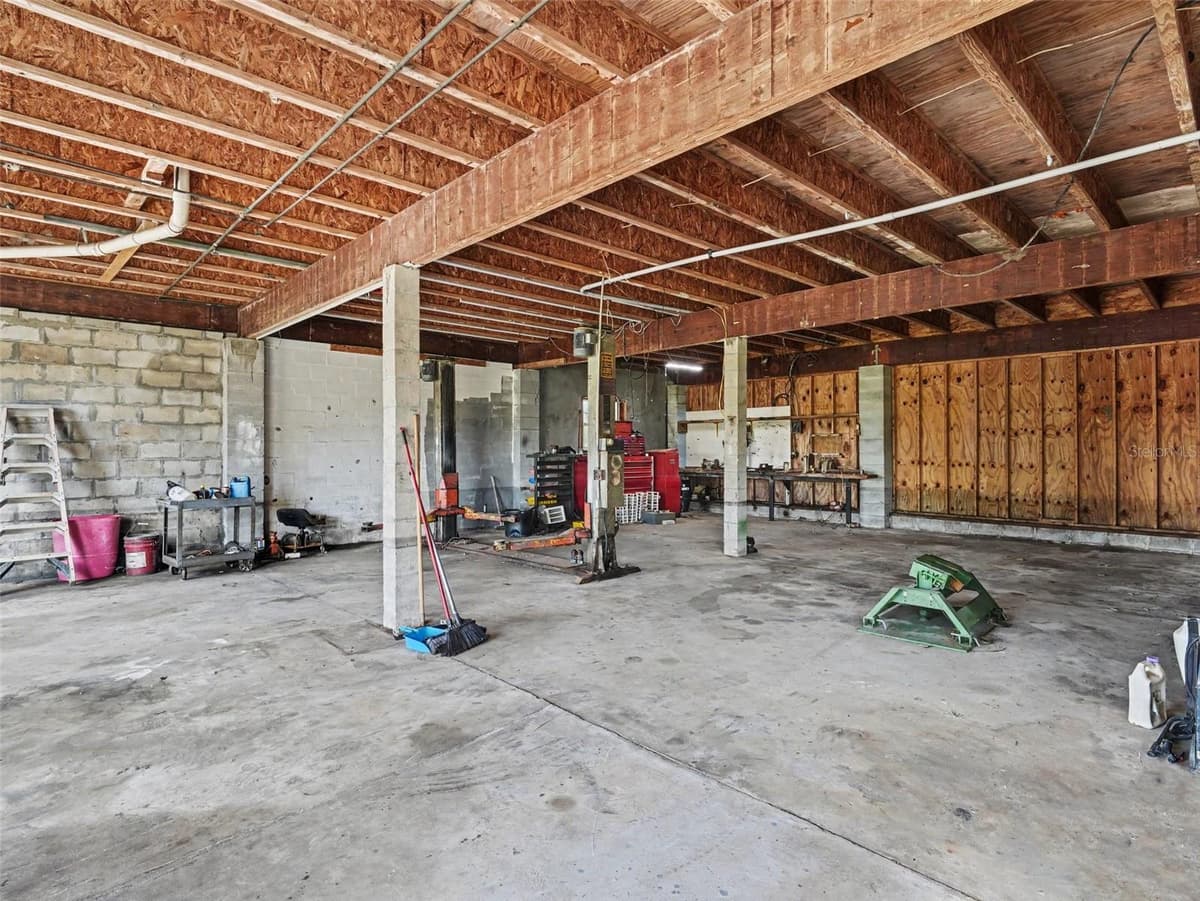 1740 BAYSHORE DRIVE — photo 43 of 65