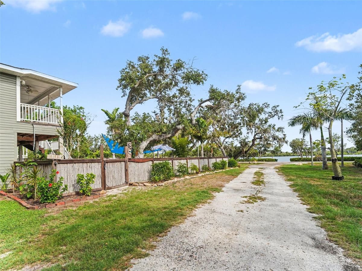 1740 BAYSHORE DRIVE — photo 48 of 65