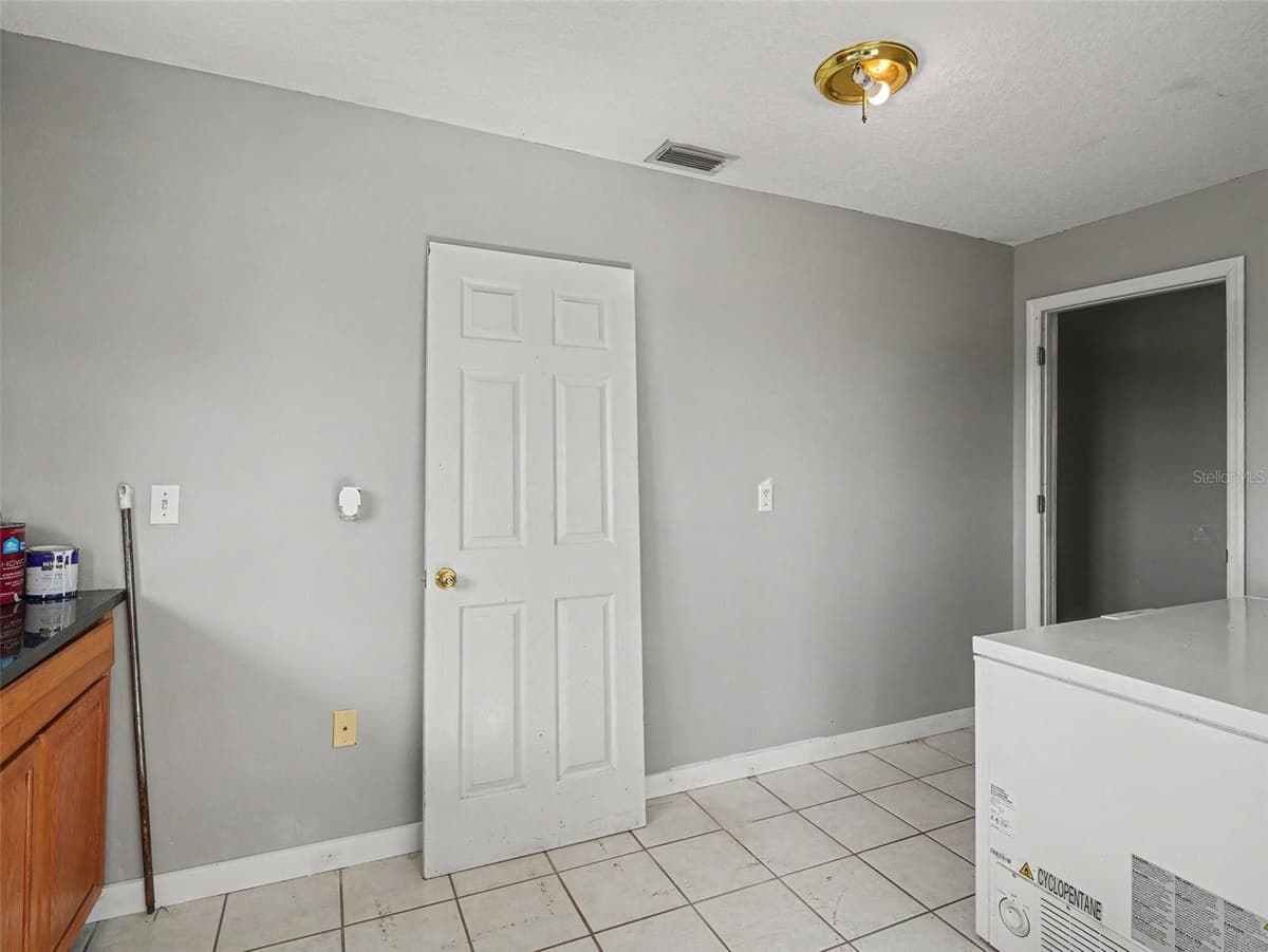 1740 BAYSHORE DRIVE — photo 25 of 65