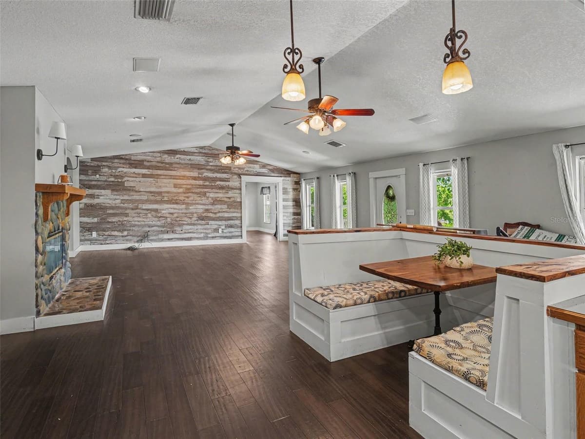 1740 BAYSHORE DRIVE — photo 16 of 65
