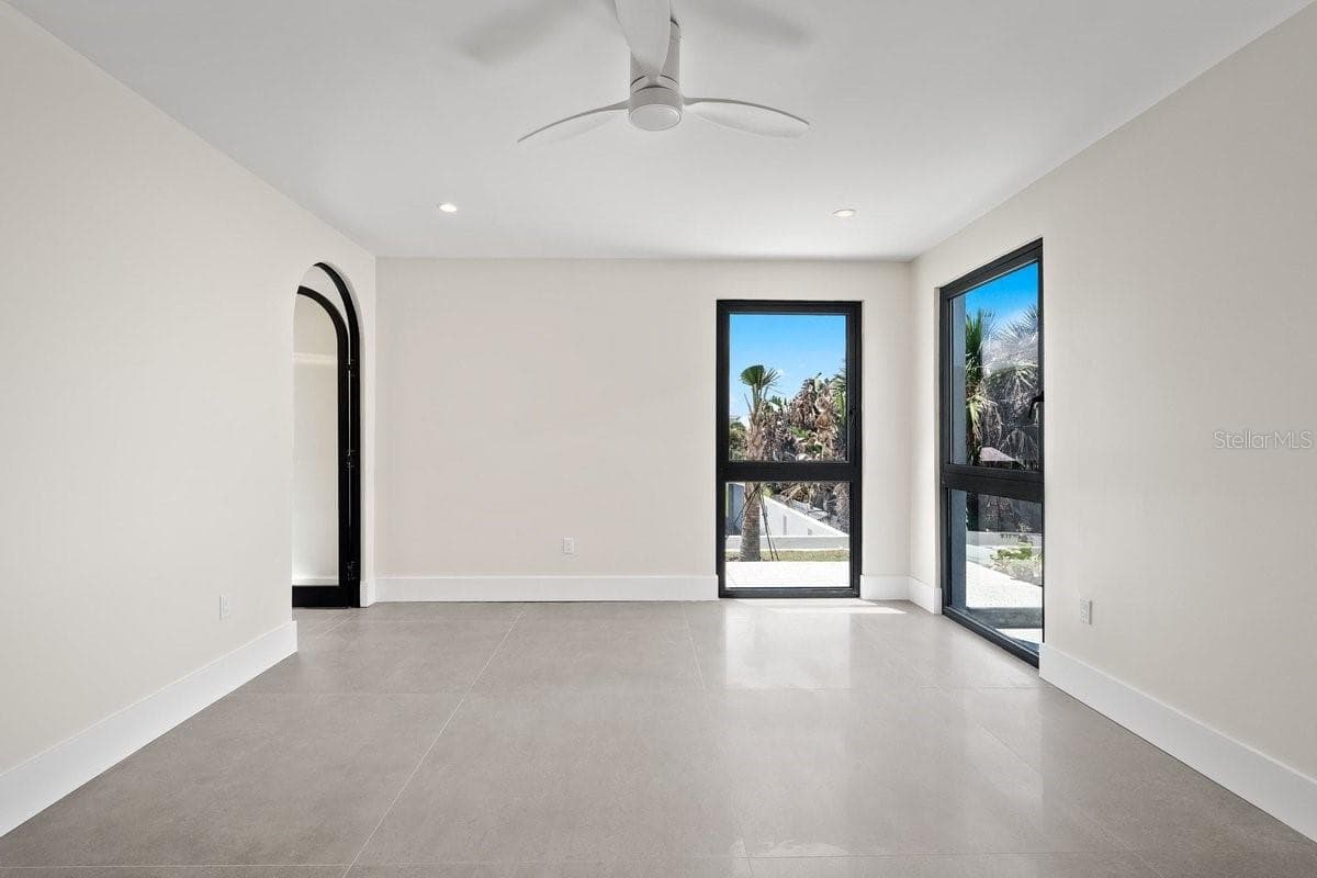 6176 ATLANTIC AVENUE — photo 35 of 95