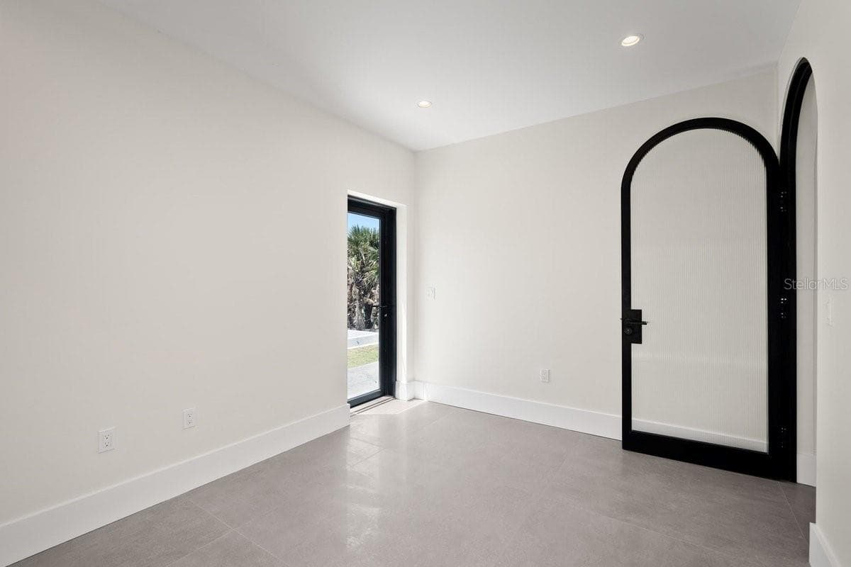 6176 ATLANTIC AVENUE — photo 39 of 95