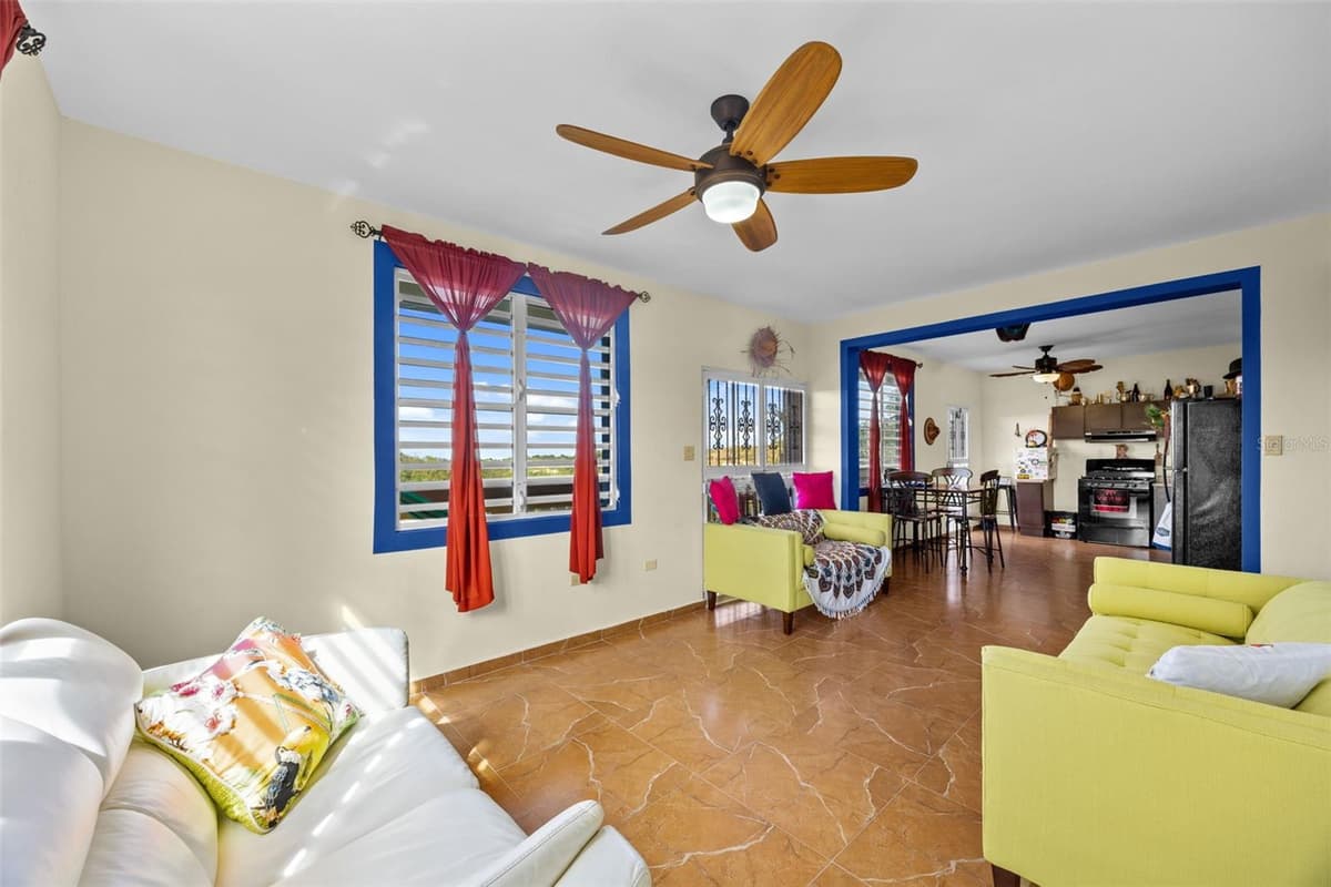Km 15 H 7 PR 115 VILLA LA JOLLA — photo 29 of 46