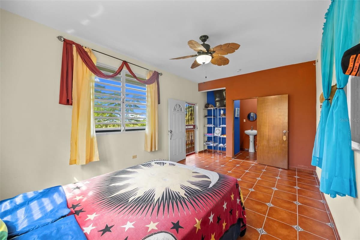 Km 15 H 7 PR 115 VILLA LA JOLLA — photo 35 of 46