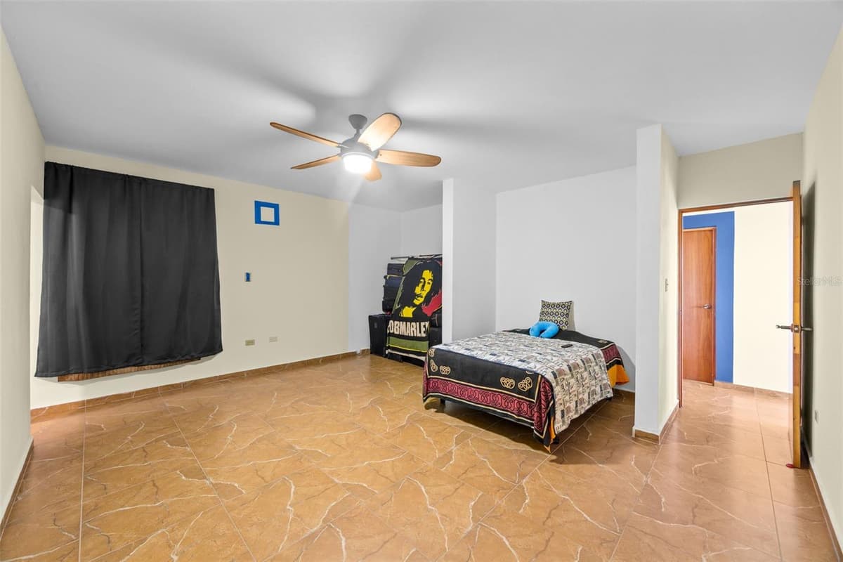 Km 15 H 7 PR 115 VILLA LA JOLLA — photo 26 of 46