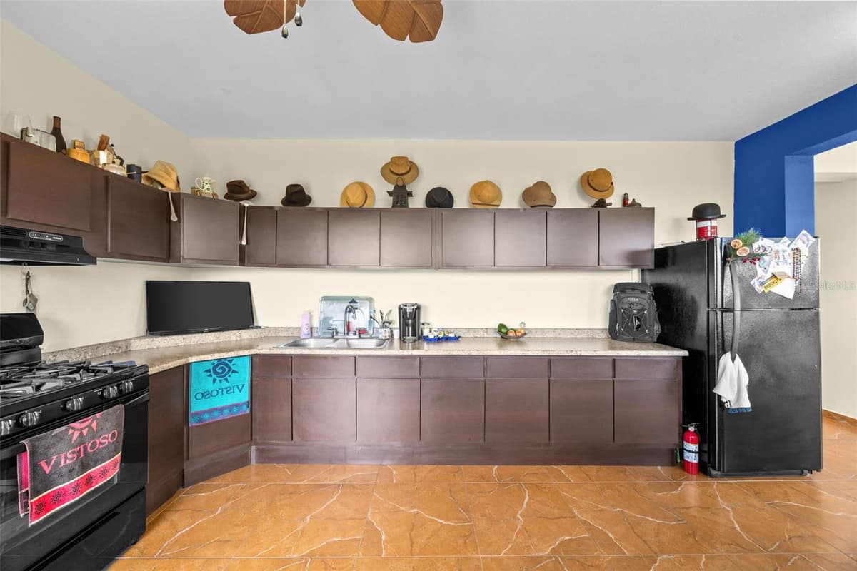 Km 15 H 7 PR 115 VILLA LA JOLLA — photo 31 of 46