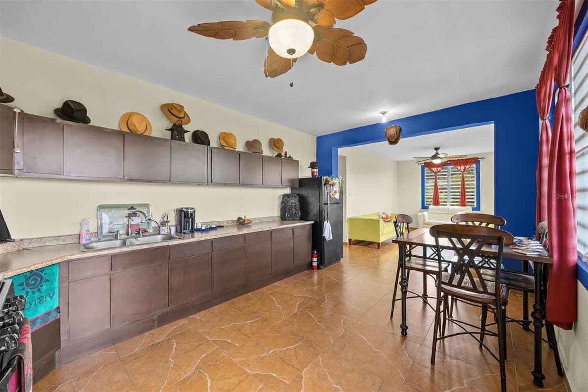Km 15 H 7 PR 115 VILLA LA JOLLA — photo 30 of 46