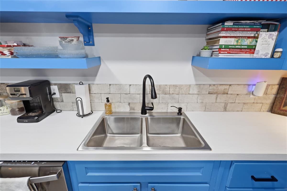 1638 KING STREET — photo 11 of 56