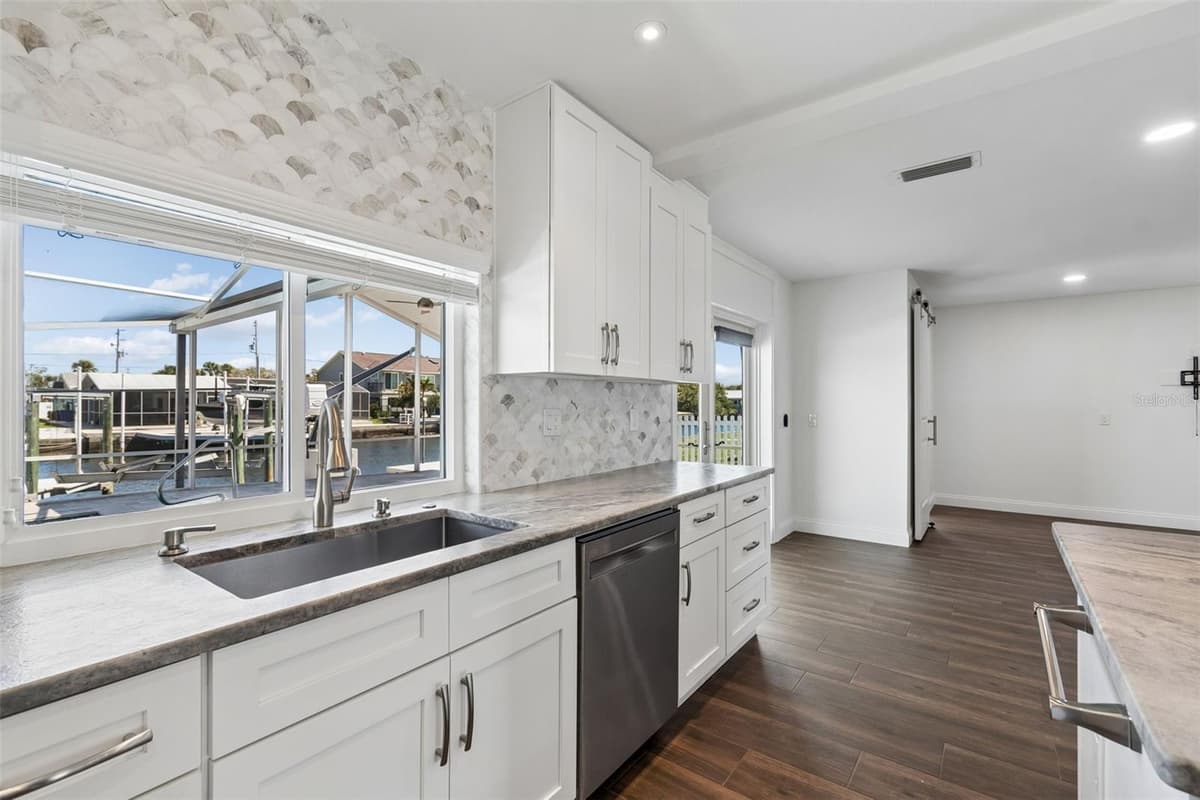 8034 BRIGHTON DRIVE — photo 30 of 100