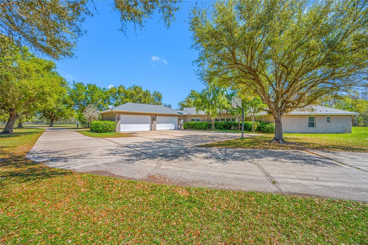 11939 PASCO TRAILS BOULEVARD — photo 6 of 64