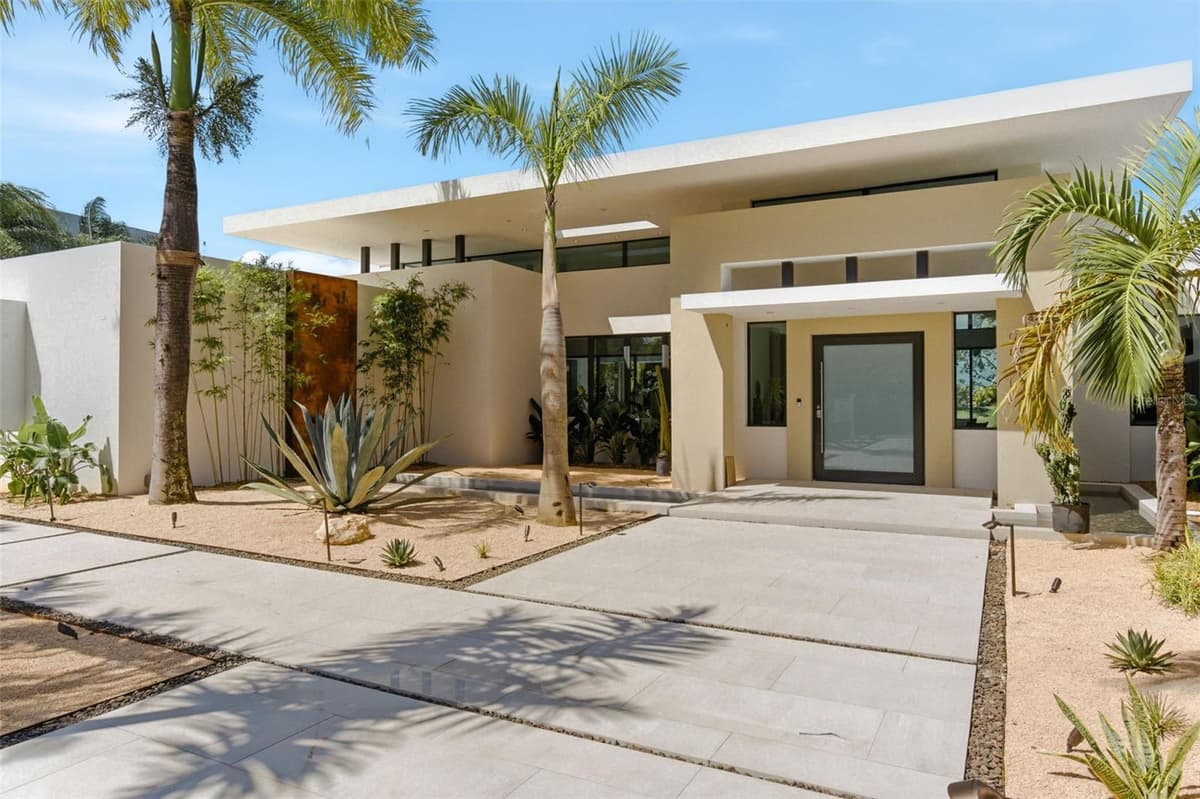 11 GOLF VIEW DRIVE — photo 2 of 41