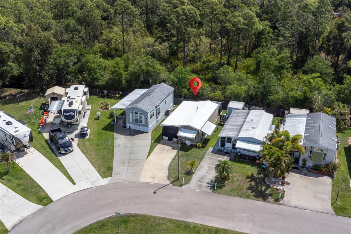 1703 MANATEE LOOP — photo 12 of 21