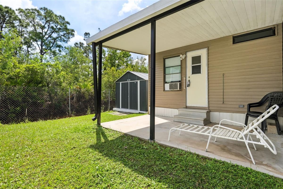 1703 MANATEE LOOP — photo 11 of 21
