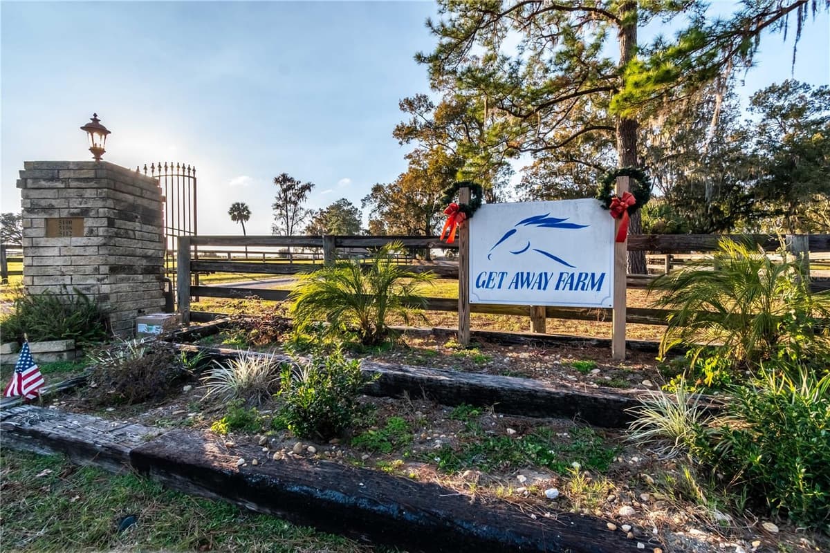 5100 HWY 329 — photo 1 of 61