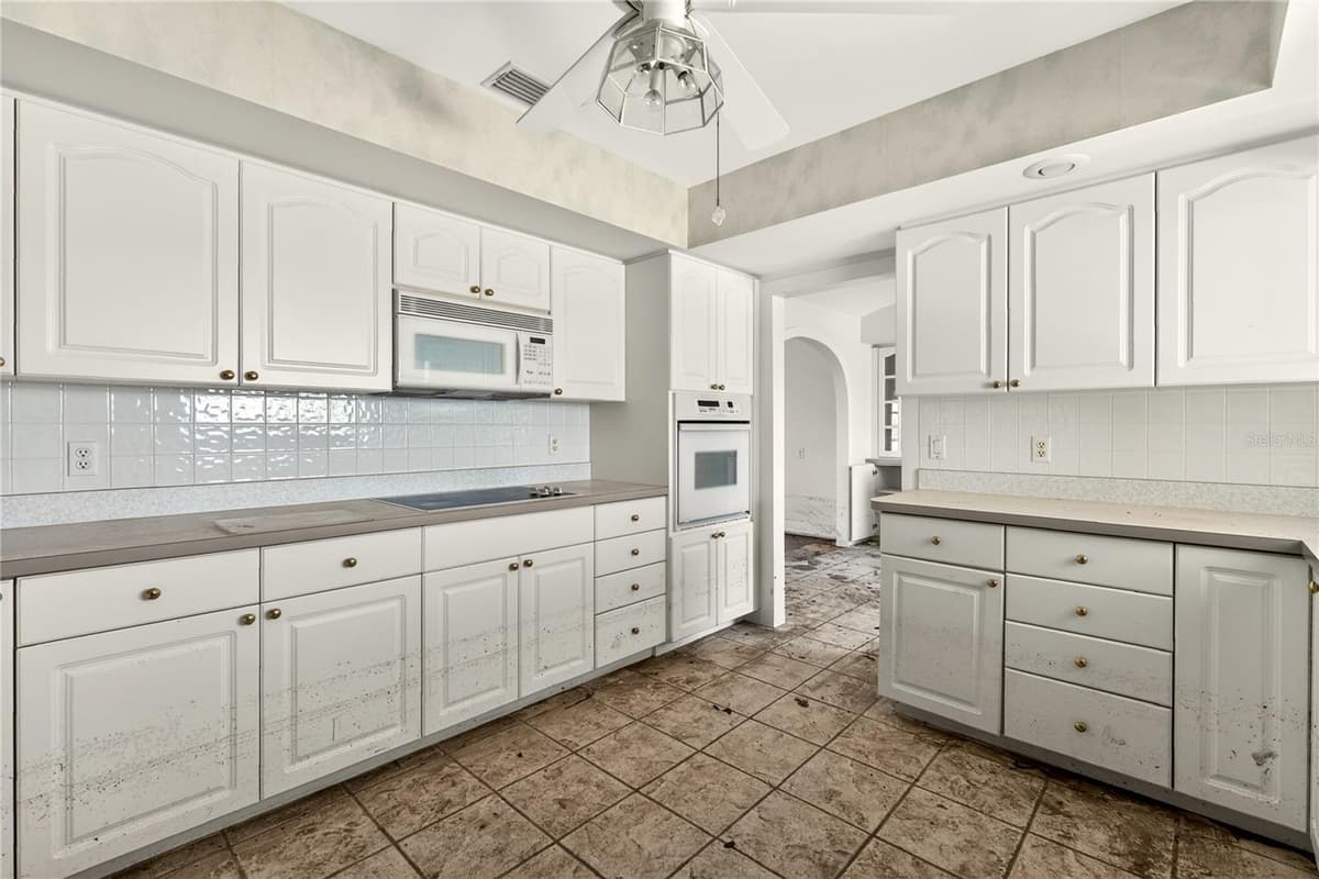 12500 PLACIDA ROAD — photo 14 of 36