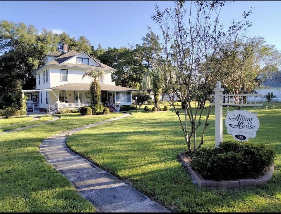 215 FRENCH AVENUE — photo 100 of 100
