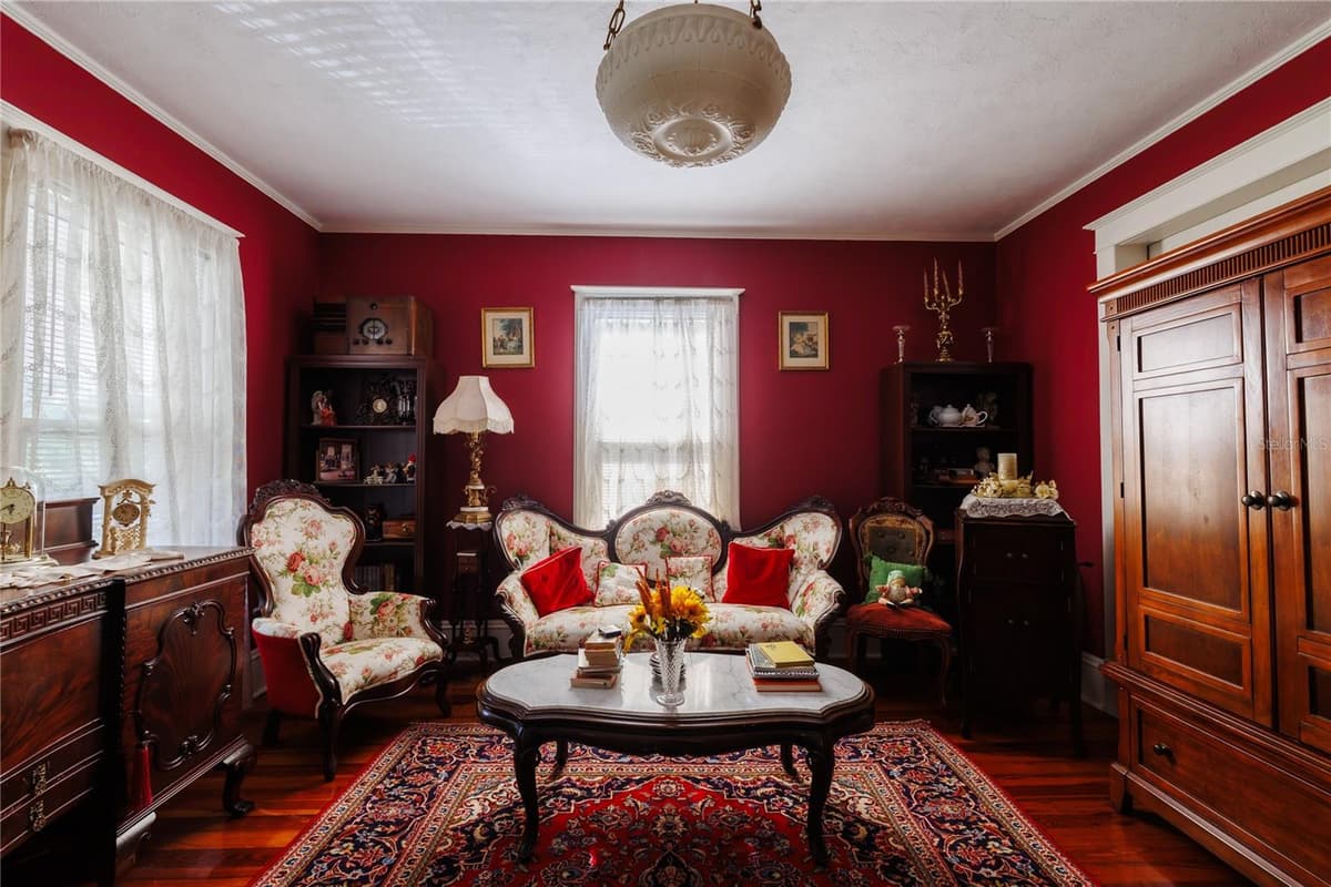 215 FRENCH AVENUE — photo 38 of 100