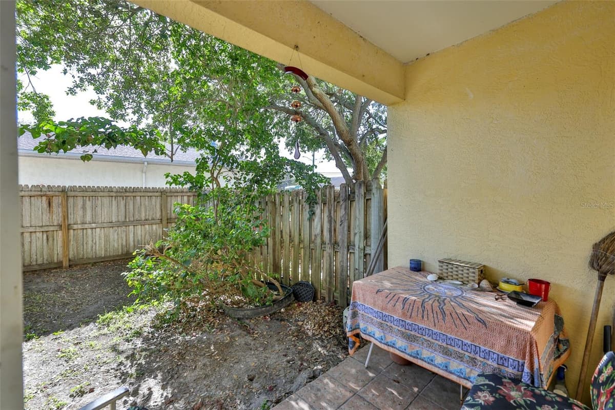 6400 46TH AVENUE — photo 19 of 48