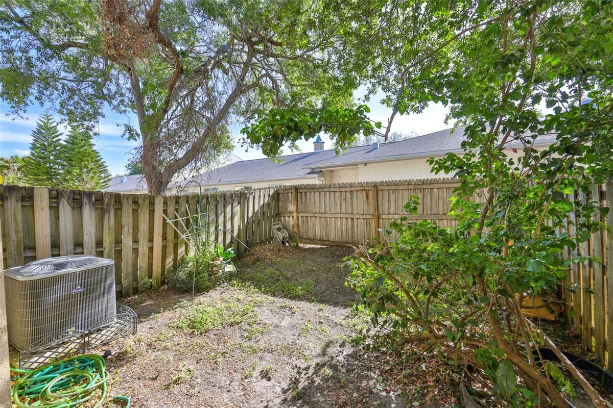6400 46TH AVENUE — photo 20 of 48