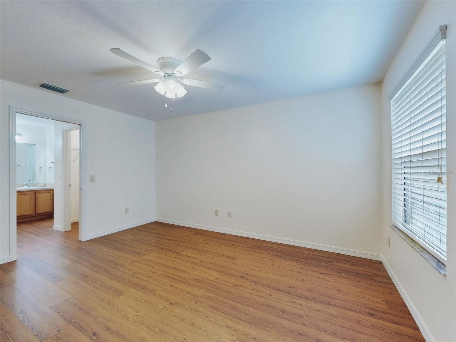 1521 HOLLYBERRY PLACE — photo 13 of 27