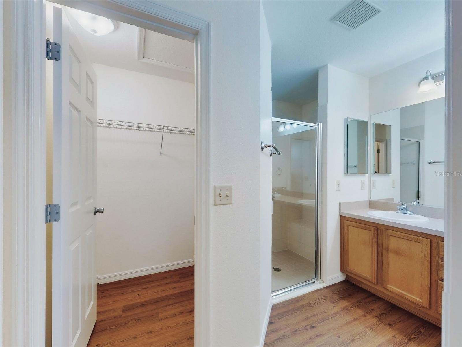 1521 HOLLYBERRY PLACE — photo 15 of 27