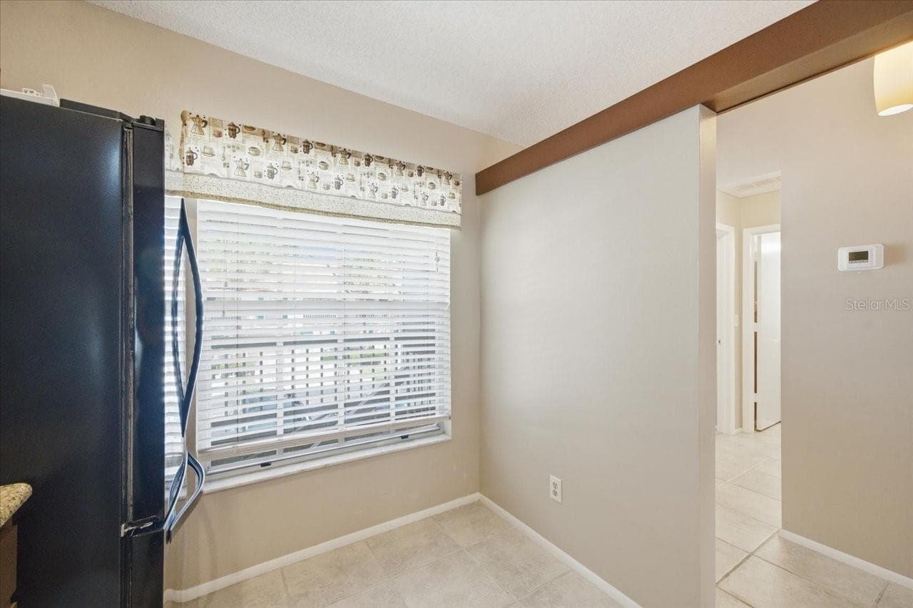 227 SUN VISTA COURT — photo 14 of 47