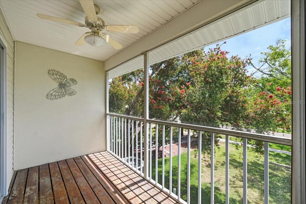 227 SUN VISTA COURT — photo 34 of 47