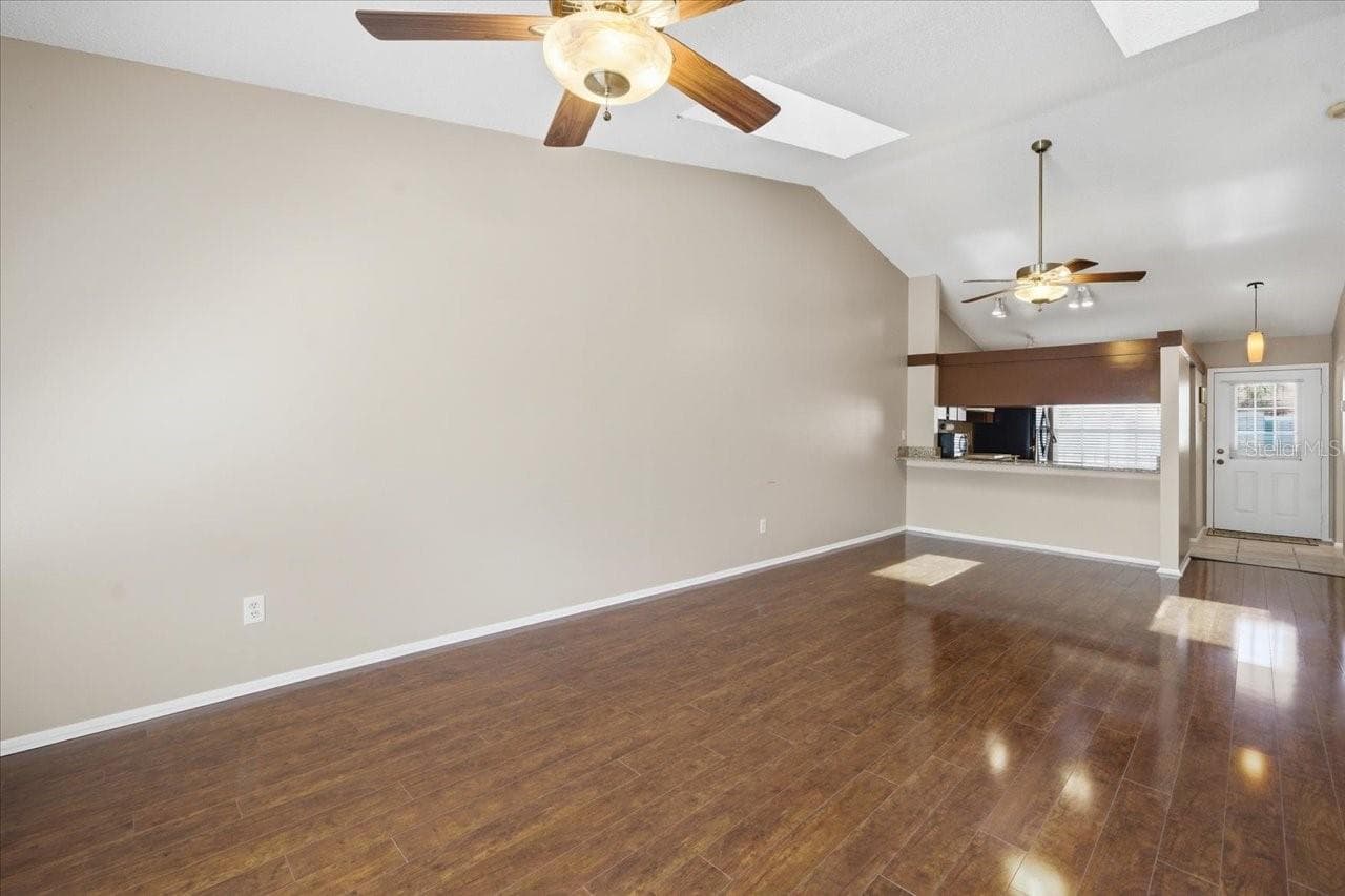 227 SUN VISTA COURT — photo 19 of 47