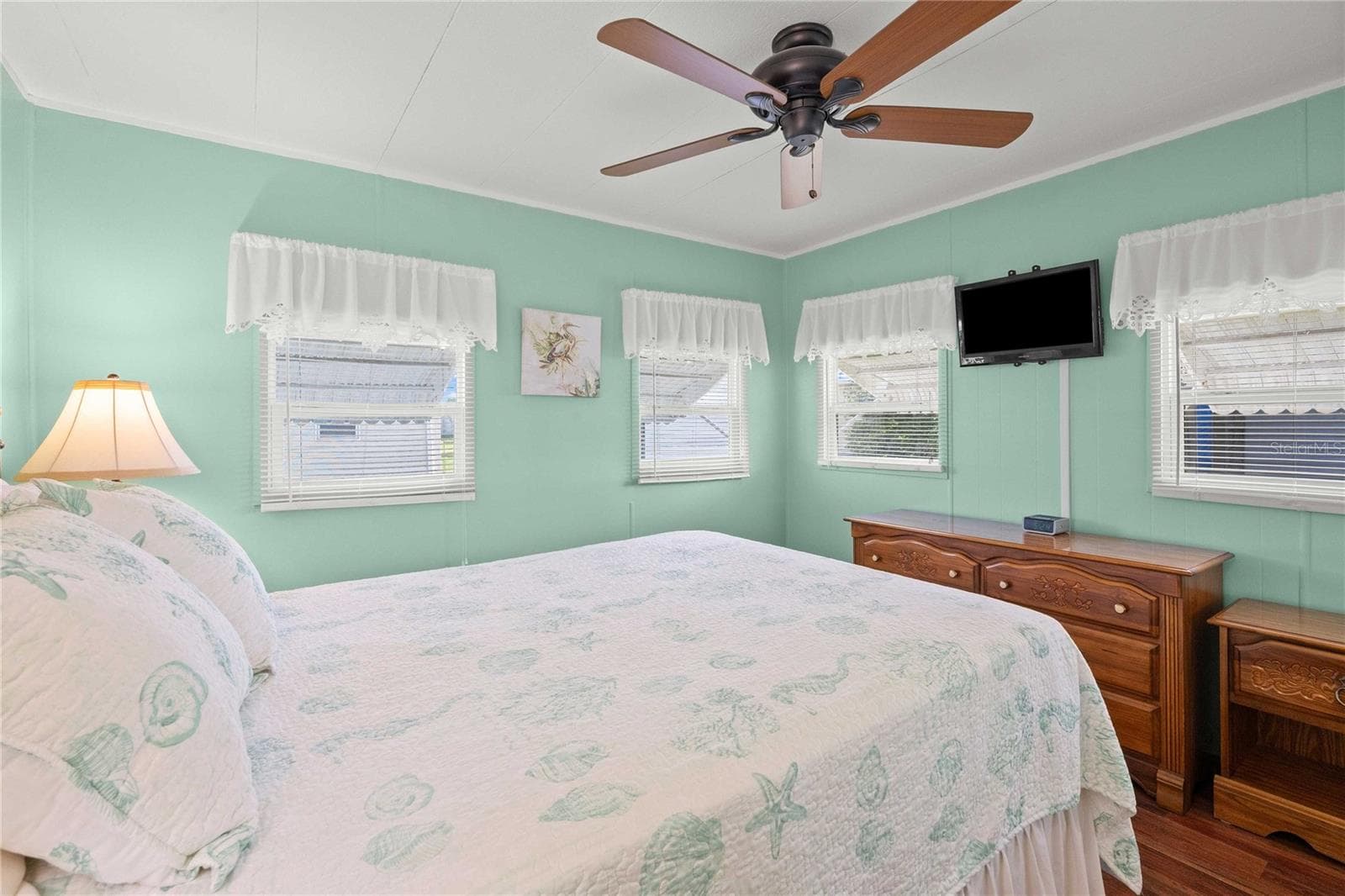 5347 BETTY STREET — photo 15 of 33