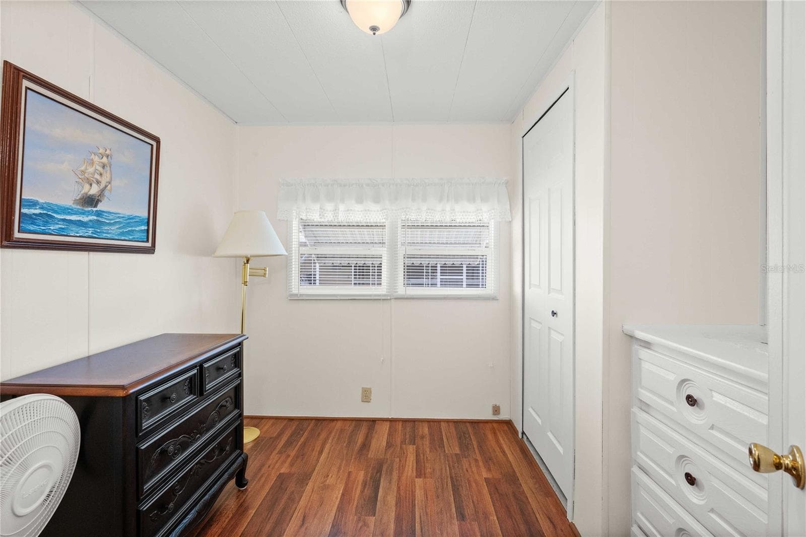 5347 BETTY STREET — photo 12 of 33