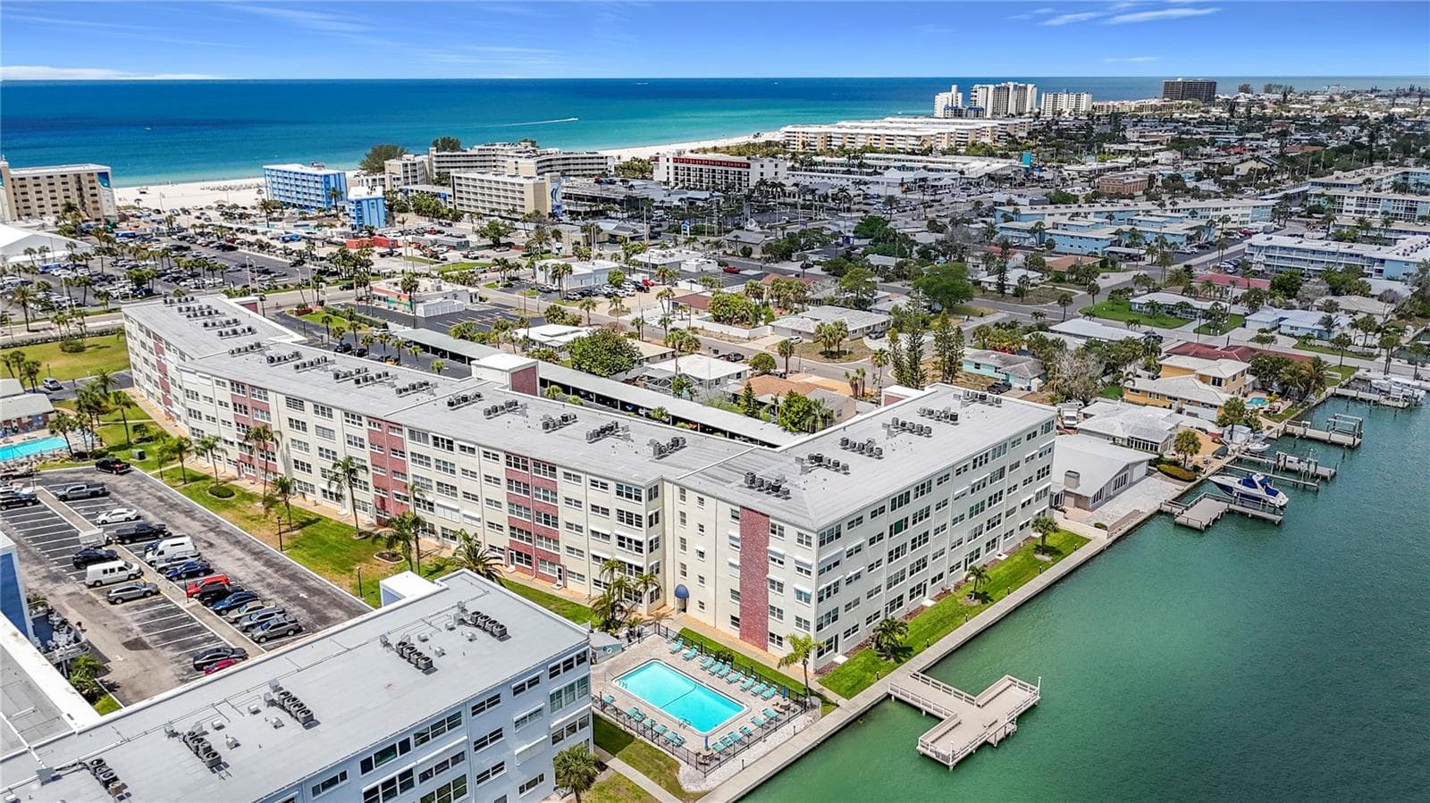5575 GULF BOULEVARD — photo 42 of 46