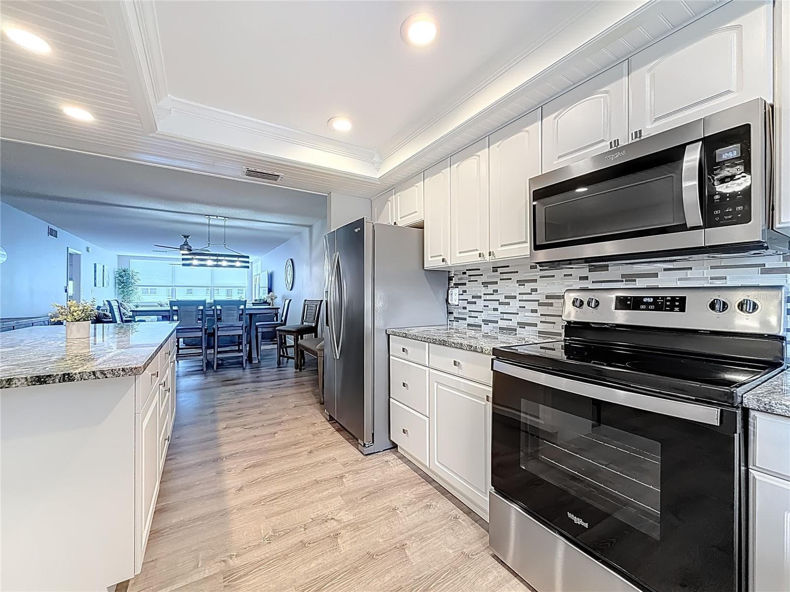 5575 GULF BOULEVARD — photo 12 of 46