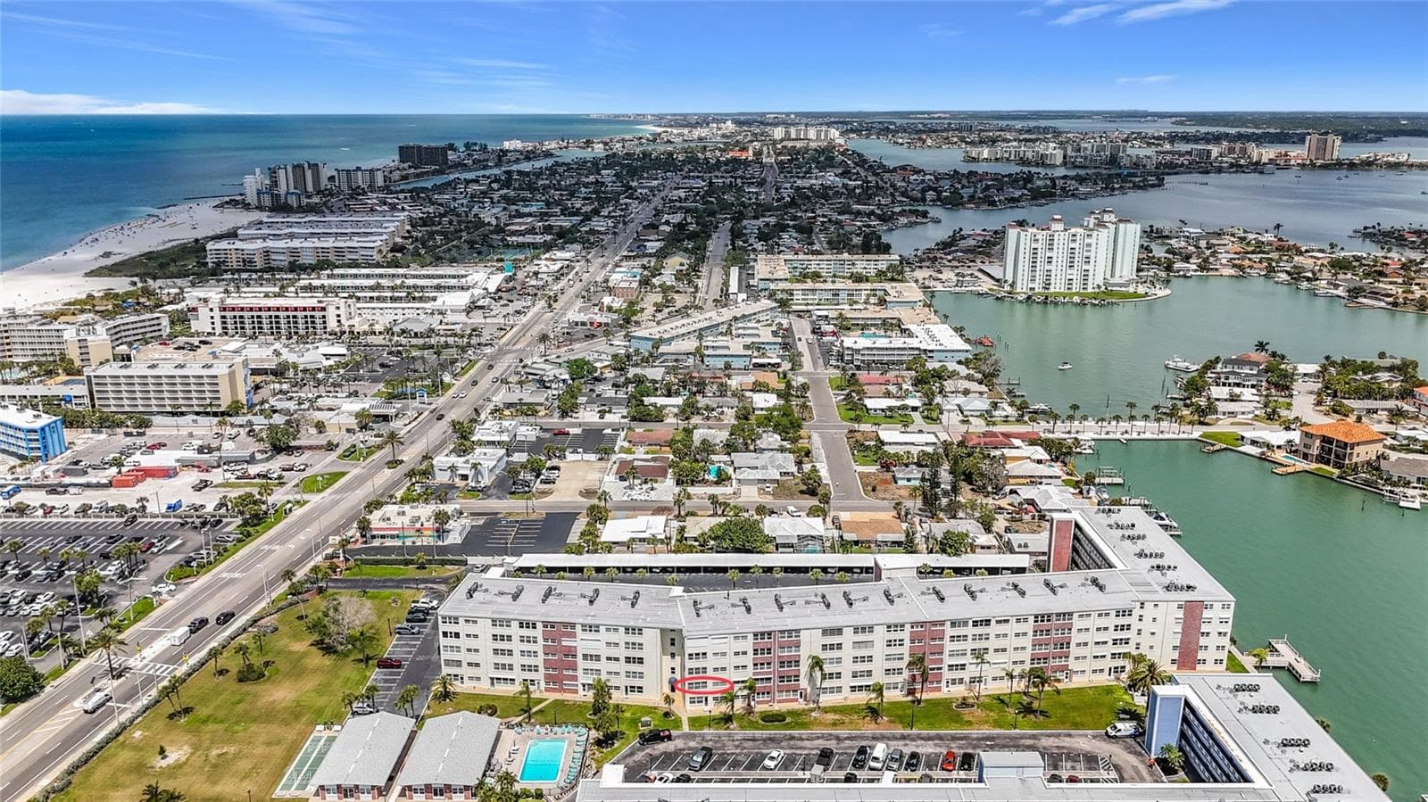 5575 GULF BOULEVARD — photo 44 of 46