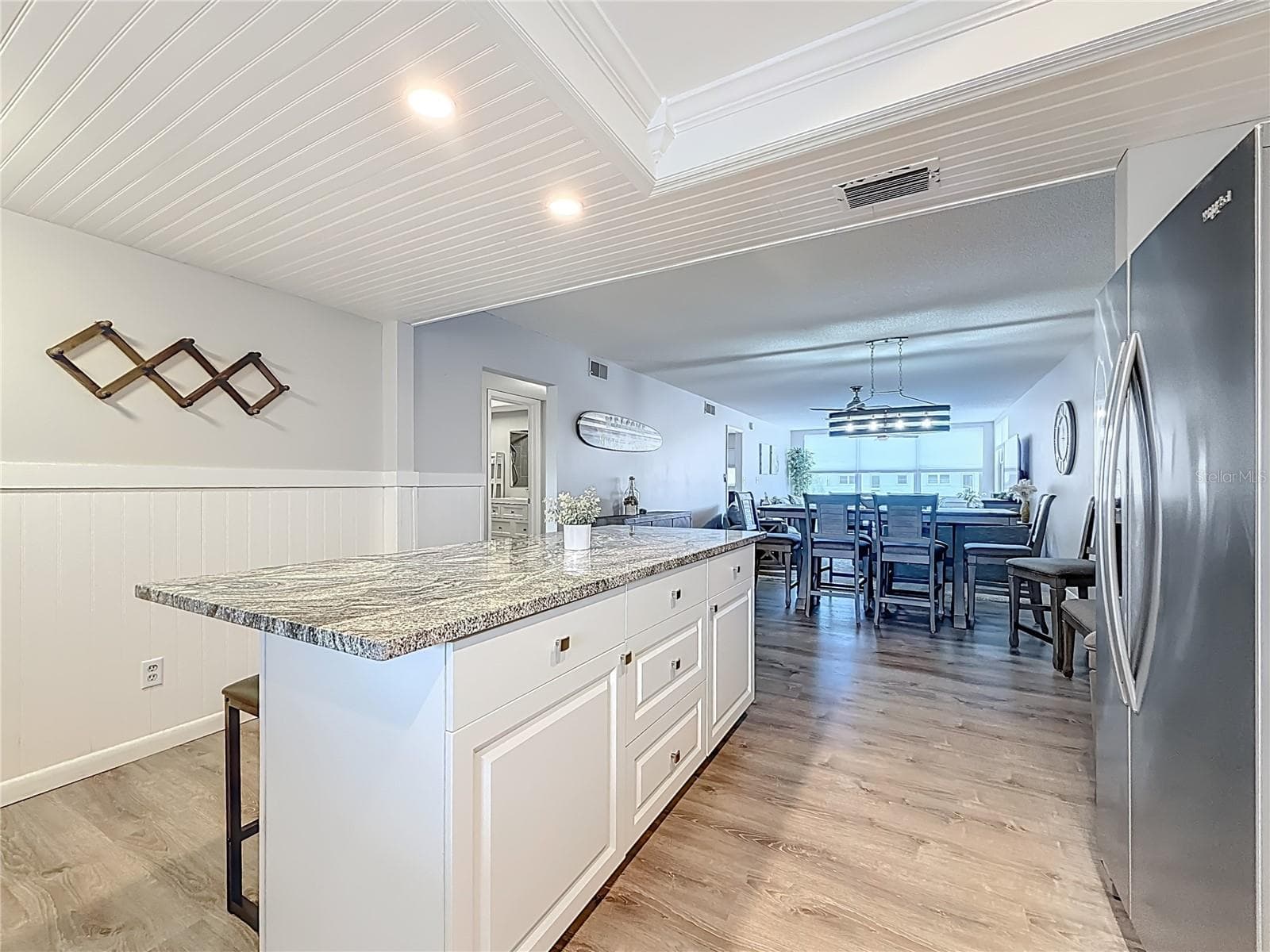 5575 GULF BOULEVARD — photo 13 of 46