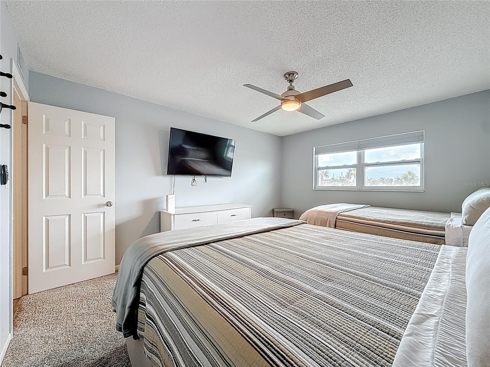 5575 GULF BOULEVARD — photo 21 of 46