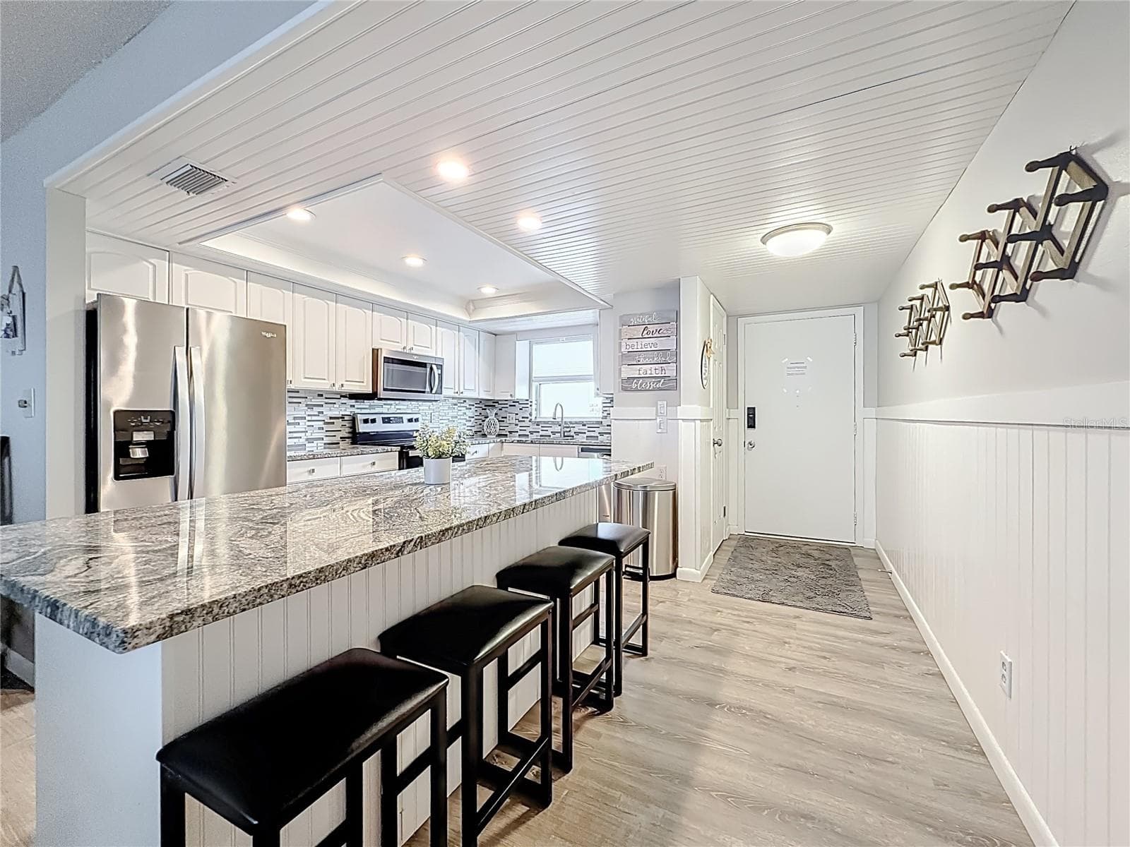 5575 GULF BOULEVARD — photo 15 of 46