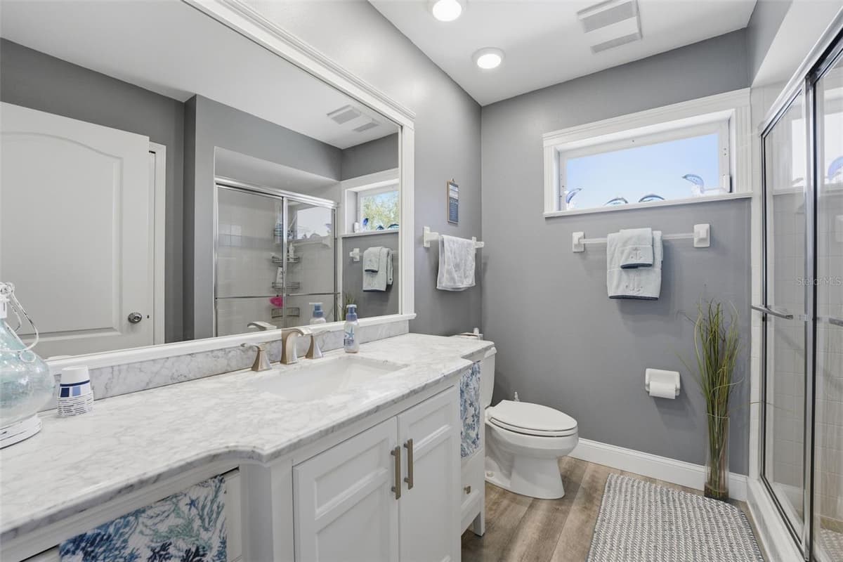 220 MOCKINGBIRD STREET — photo 33 of 68