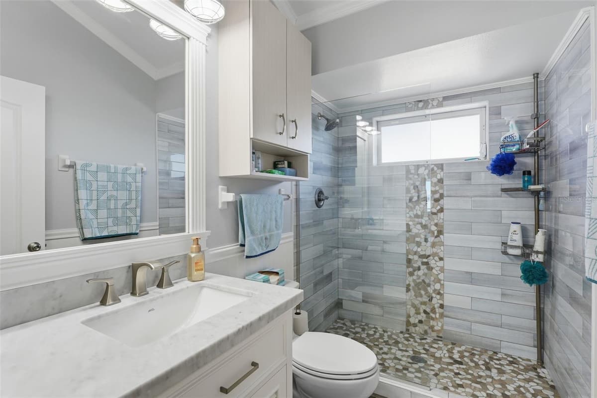 220 MOCKINGBIRD STREET — photo 49 of 68