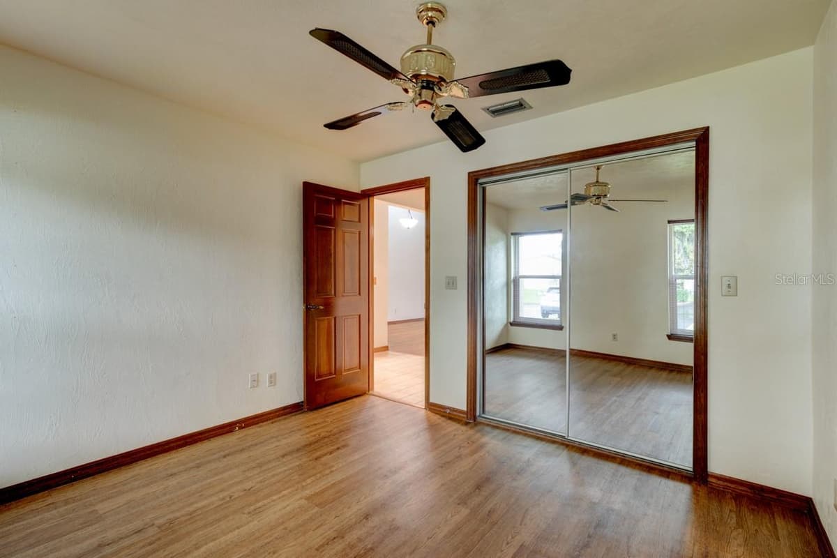 1262 CHARTER OAKS CIRCLE — photo 11 of 22