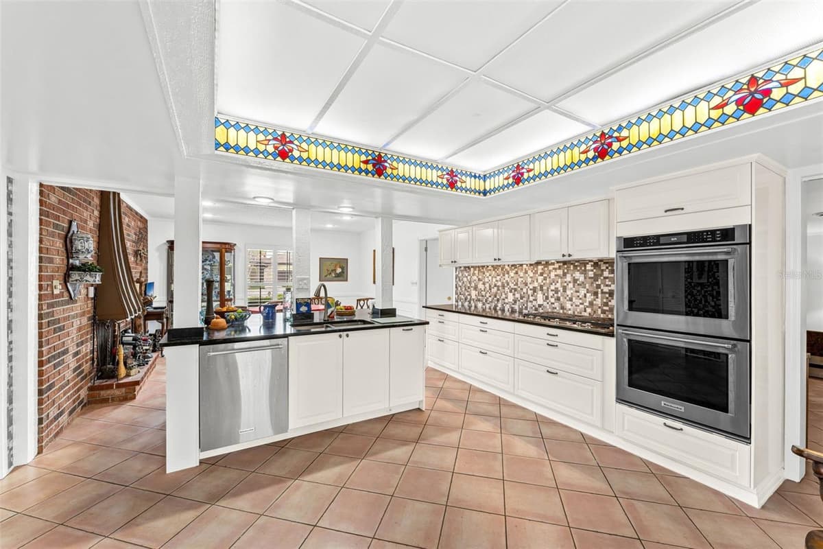 1790 BAY SHORE DRIVE — photo 4 of 20