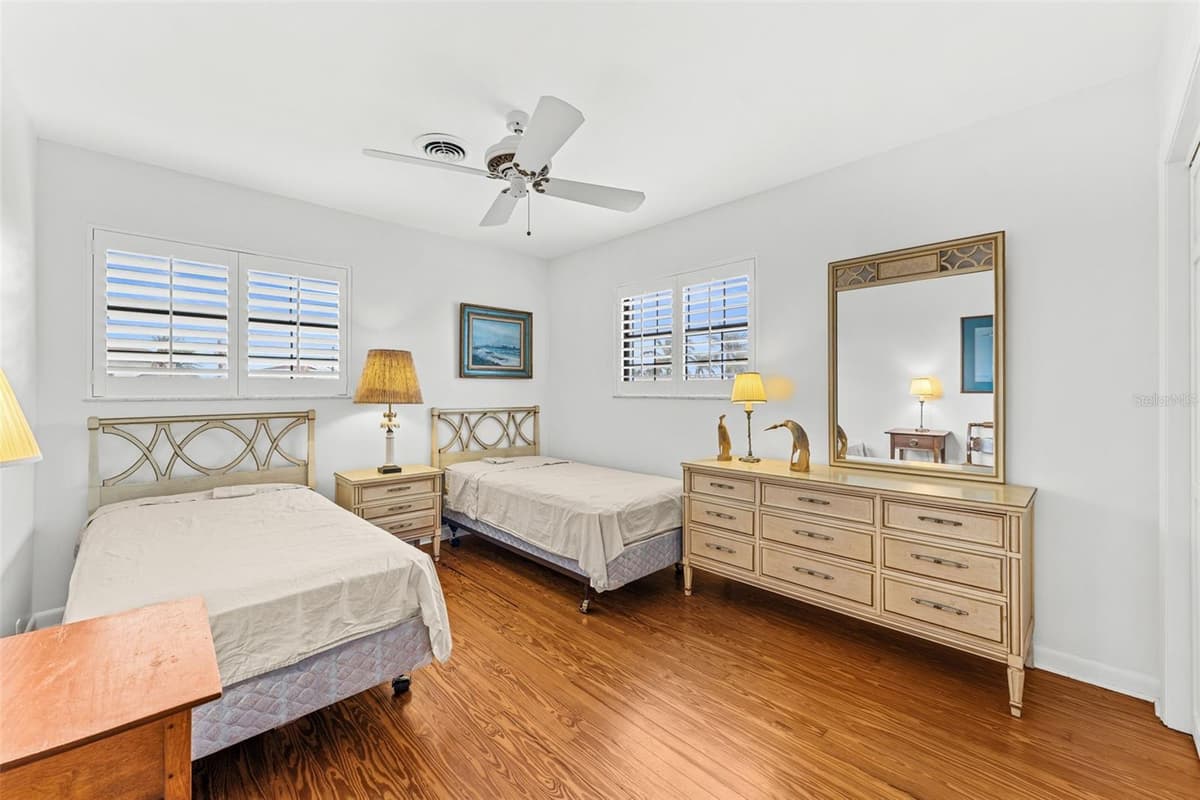 1790 BAY SHORE DRIVE — photo 15 of 20