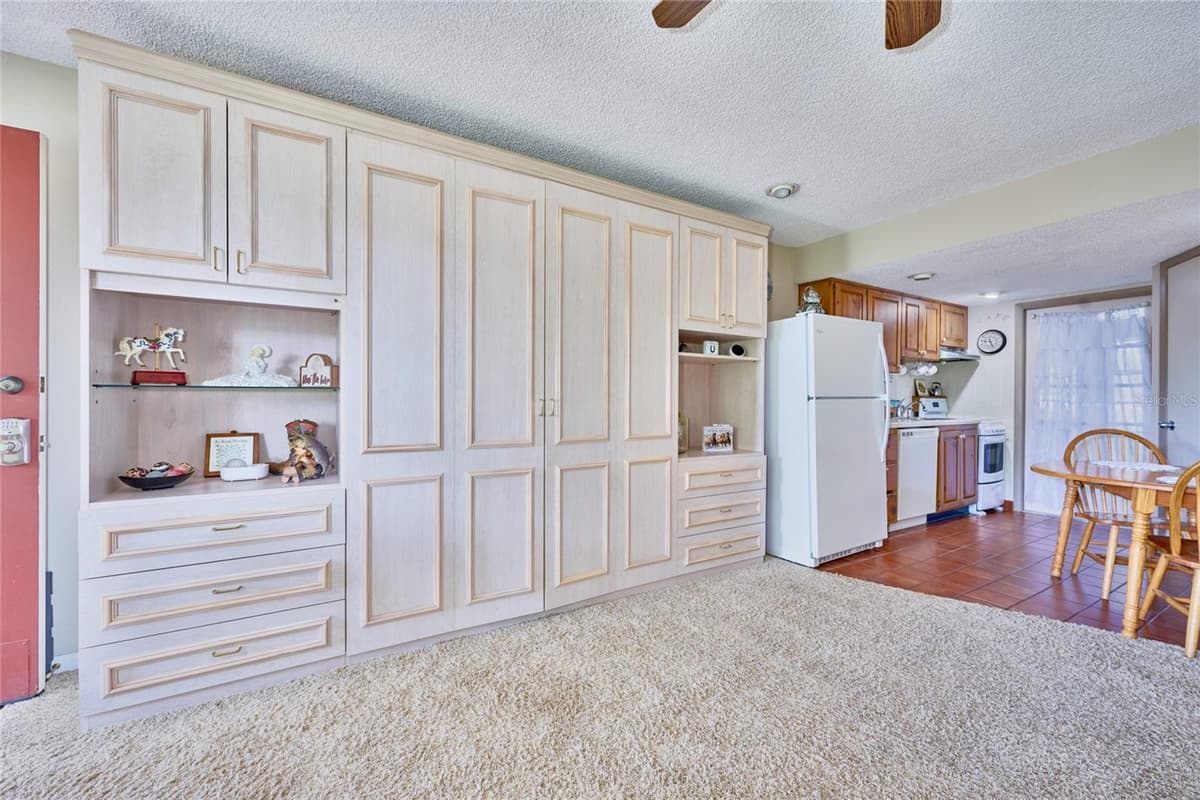 3200 RIVER RANCH BOULEVARD — photo 5 of 23
