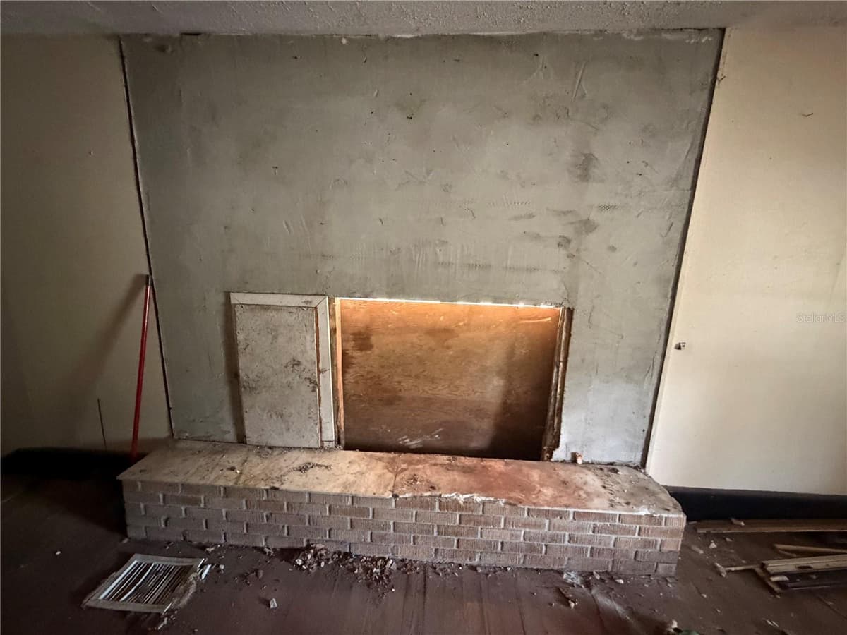 10033 COUNTY ROAD 225 — photo 19 of 27