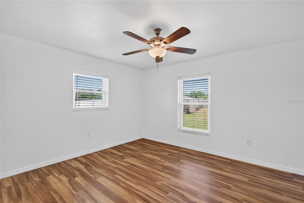 36315 STRATFORD COURT — photo 13 of 32
