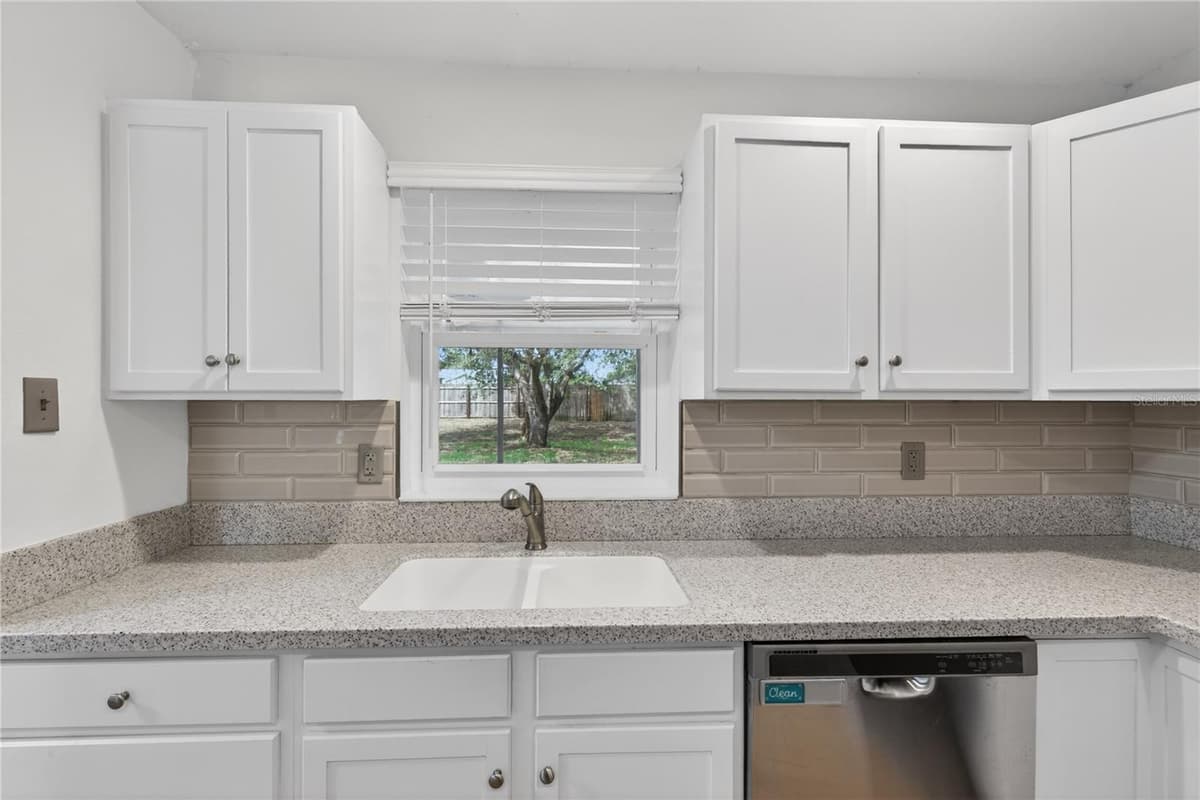 36315 STRATFORD COURT — photo 21 of 32