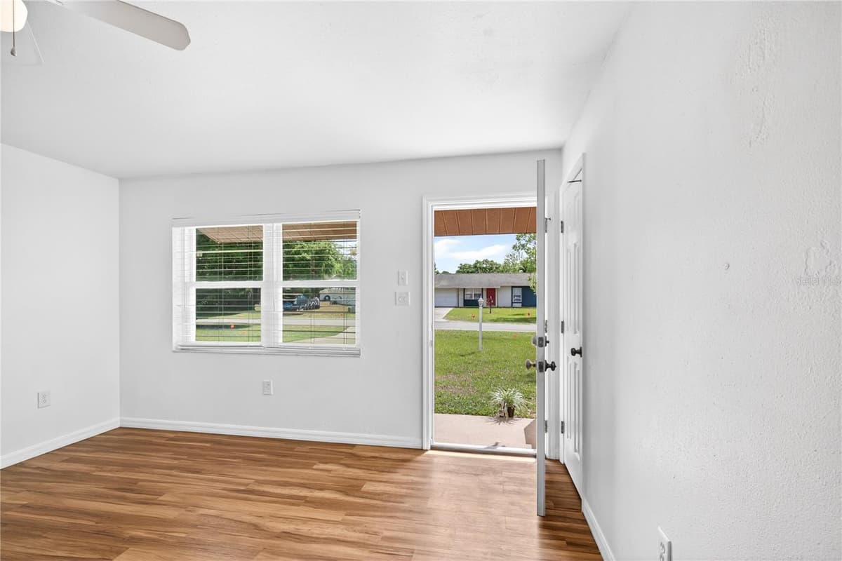 36315 STRATFORD COURT — photo 5 of 32